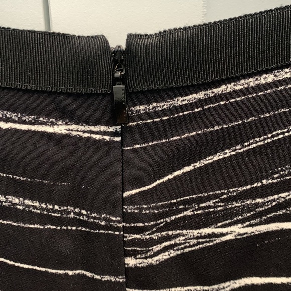 Hugo Boss Designer Skirt - Picture 7 of 7